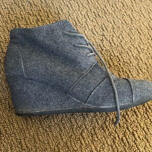 Wedge wool heel 8M